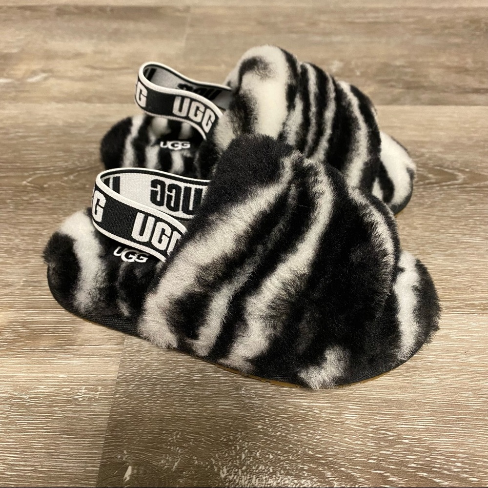 UGG | Fluff Yeah Slide Black White Zebra Print Size 9 Toddler